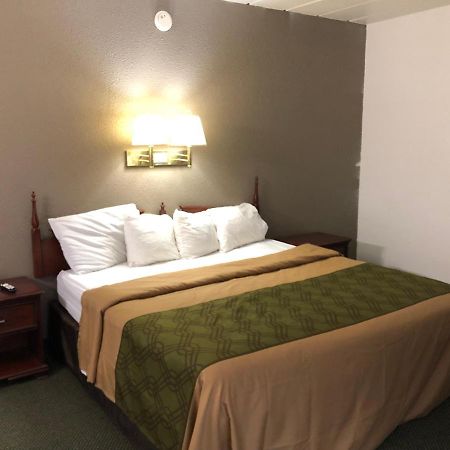 Econo Lodge Висконсин Рапидс Экстерьер фото