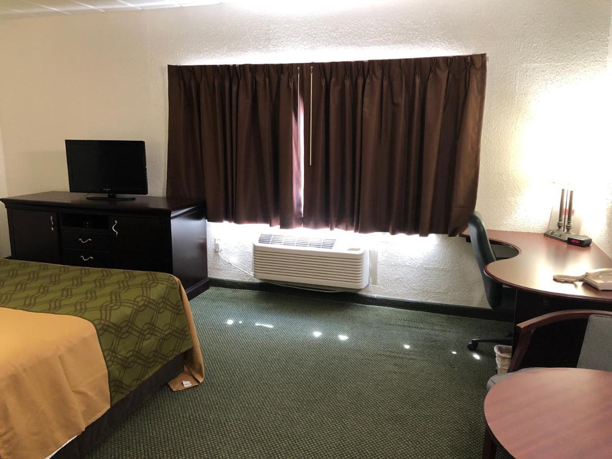 Econo Lodge Висконсин Рапидс Экстерьер фото