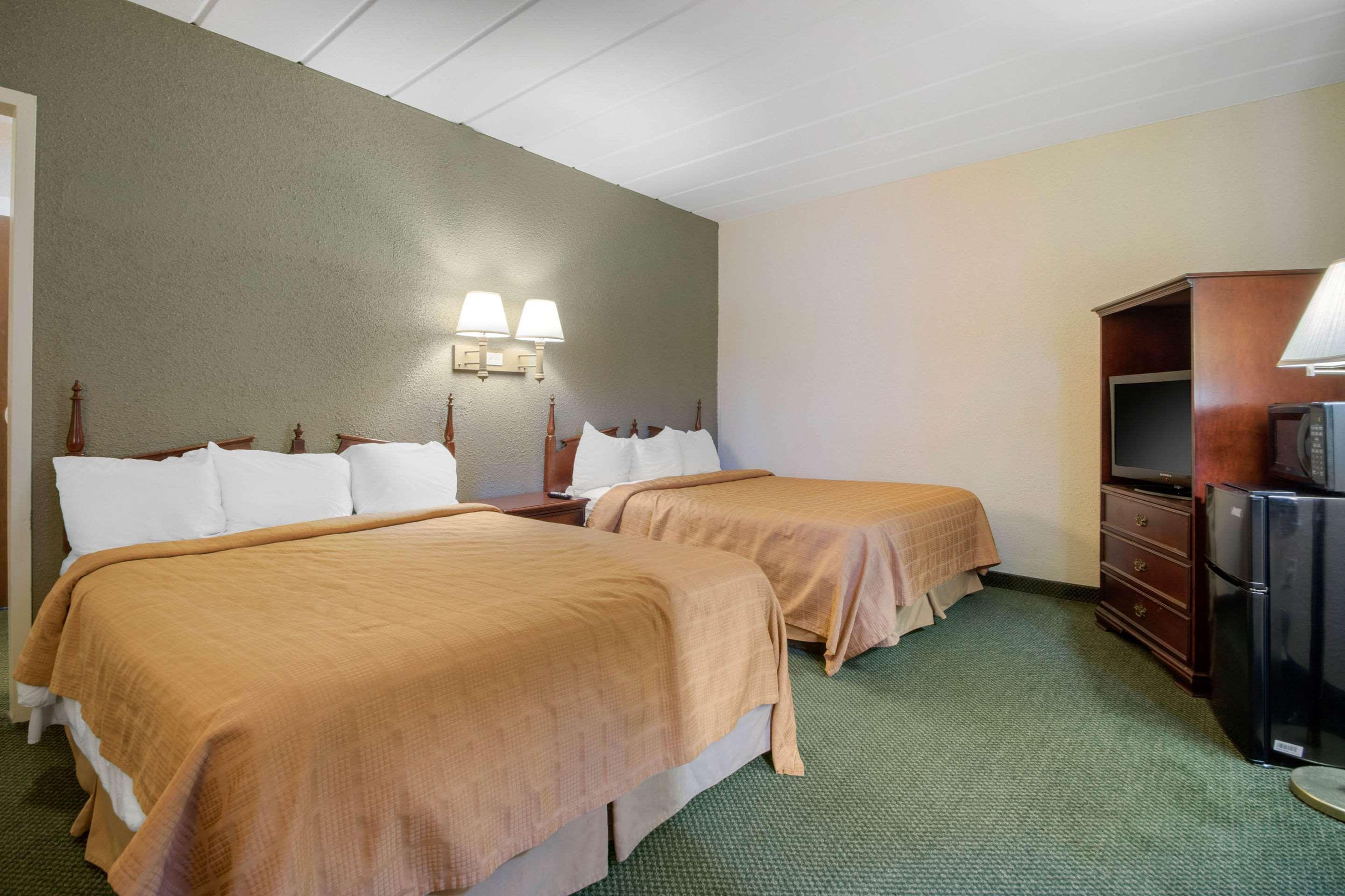 Econo Lodge Висконсин Рапидс Экстерьер фото