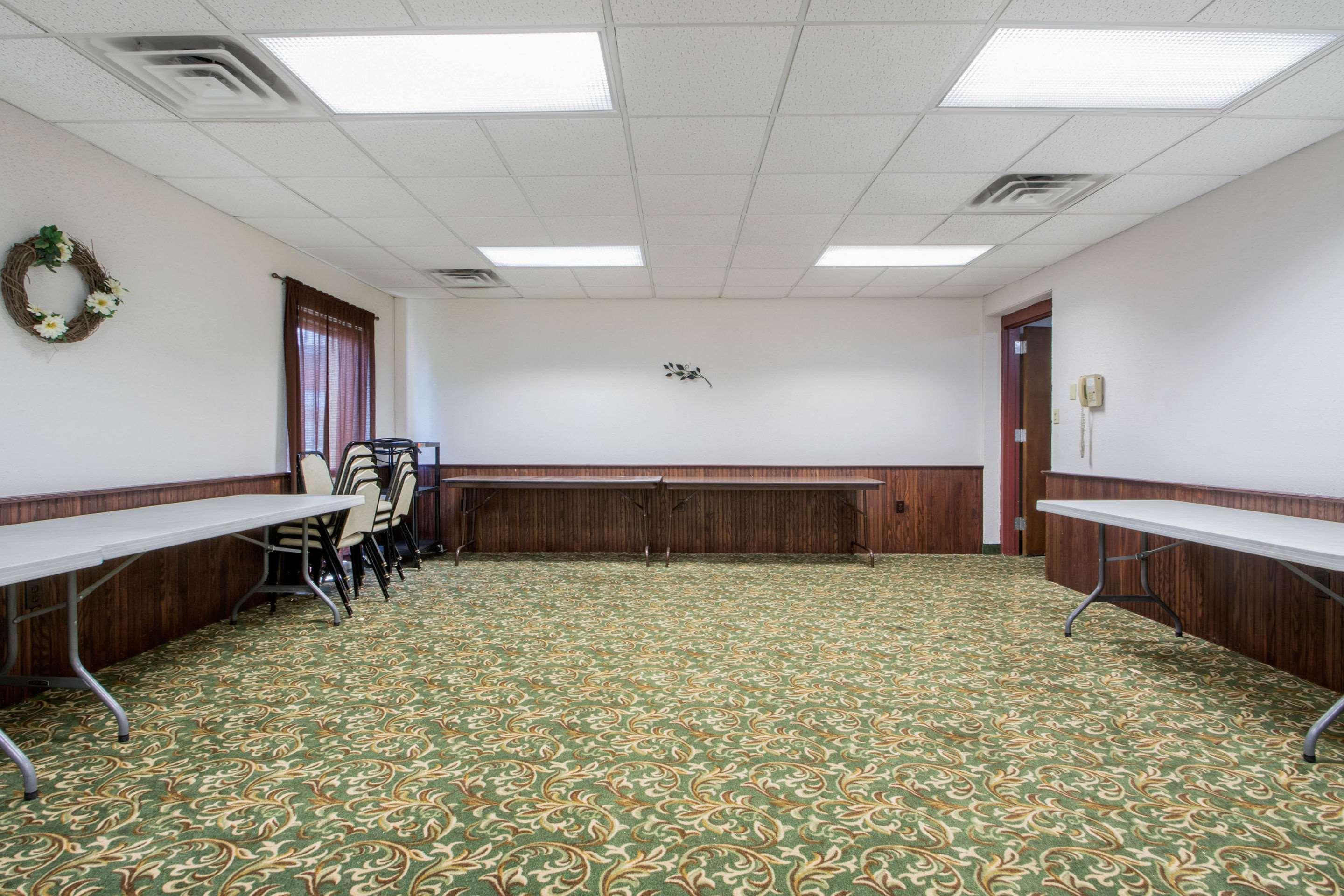 Econo Lodge Висконсин Рапидс Экстерьер фото