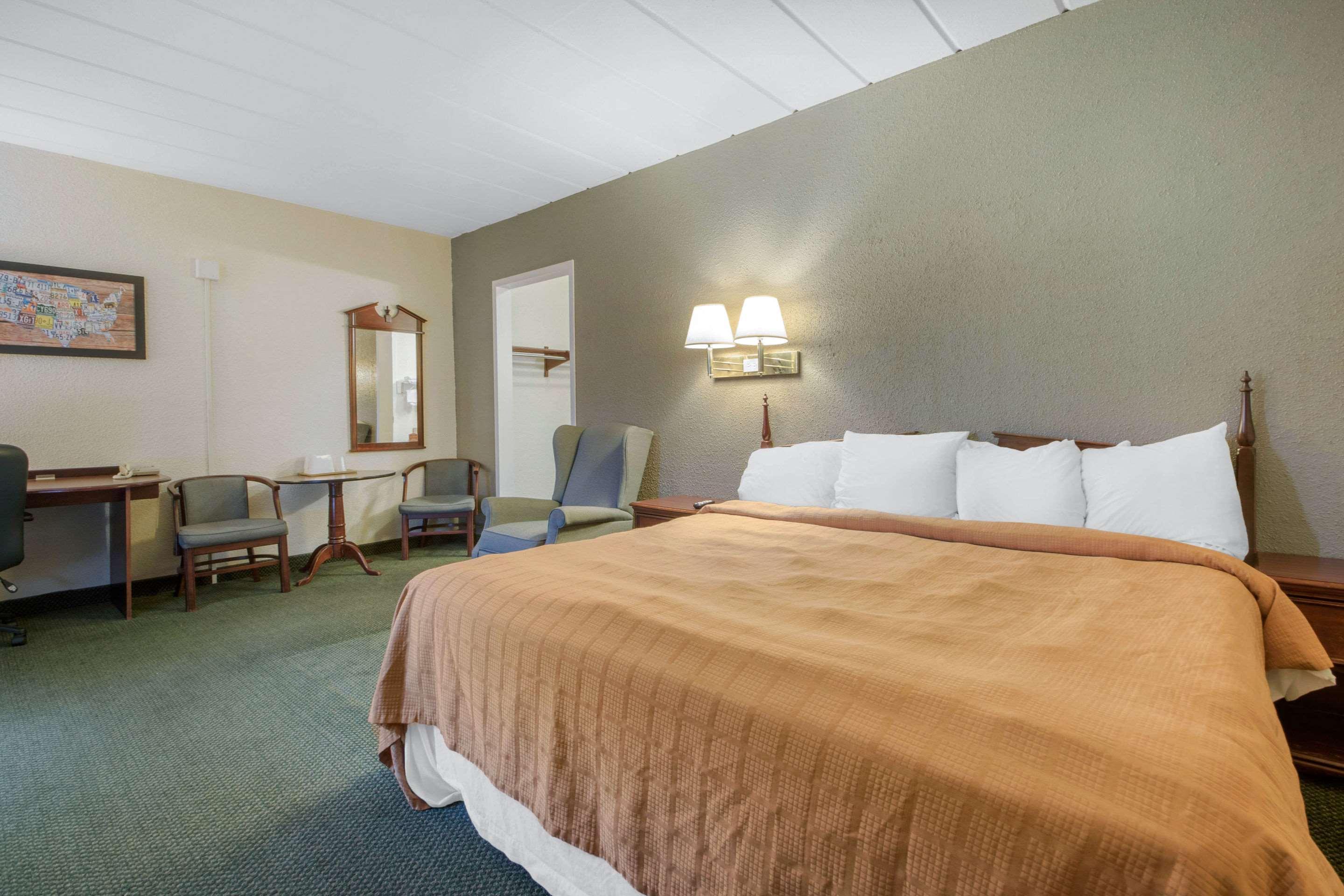 Econo Lodge Висконсин Рапидс Экстерьер фото