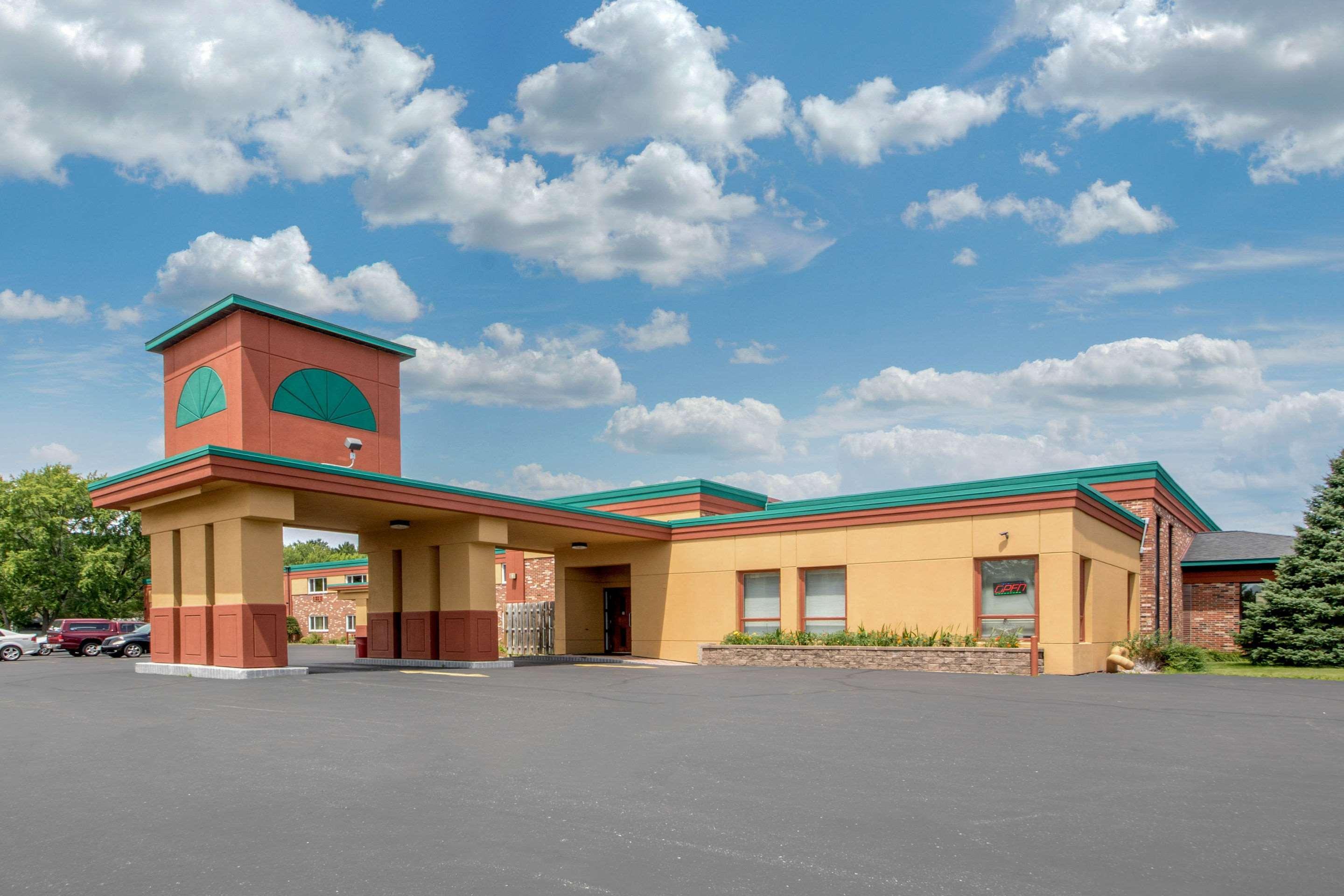 Econo Lodge Висконсин Рапидс Экстерьер фото