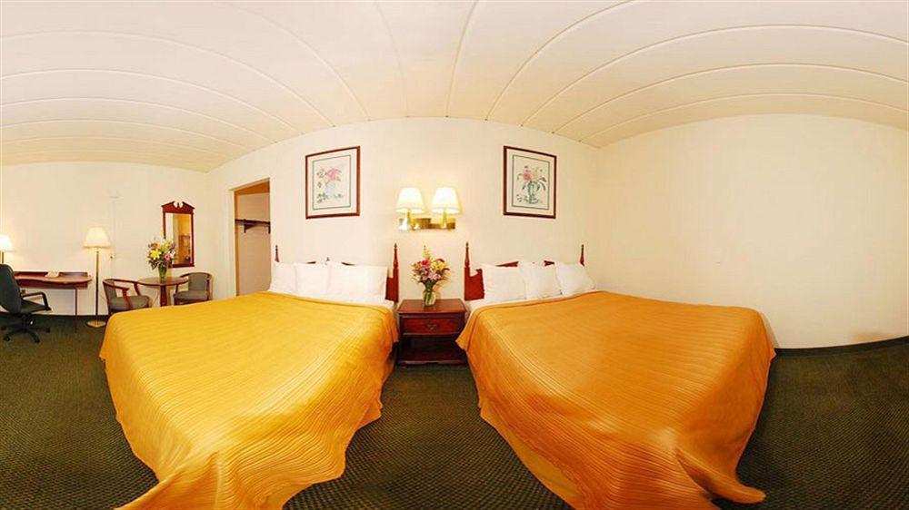 Econo Lodge Висконсин Рапидс Экстерьер фото